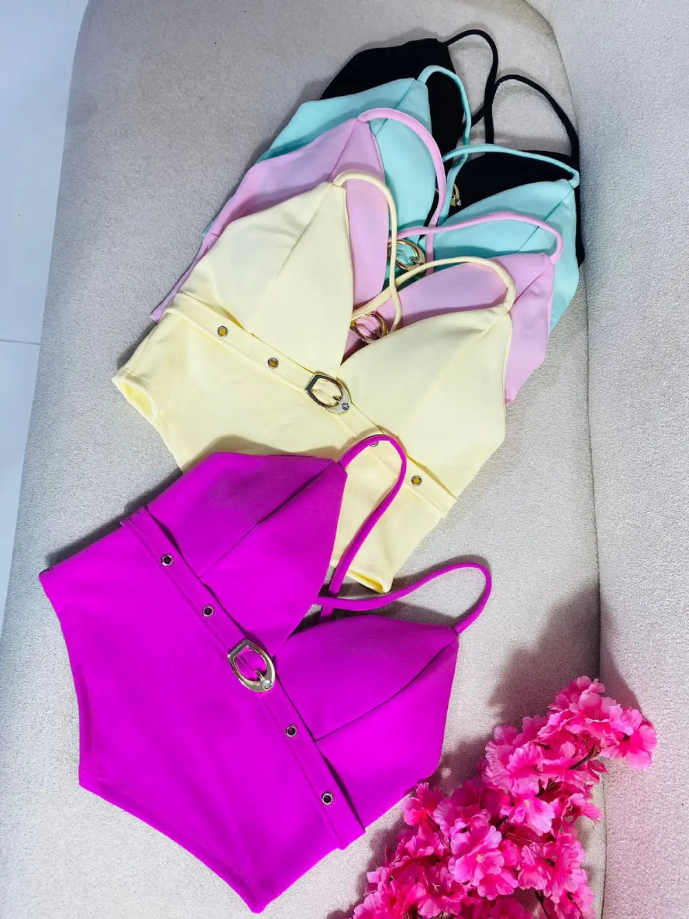 CROPPED CHIC 2