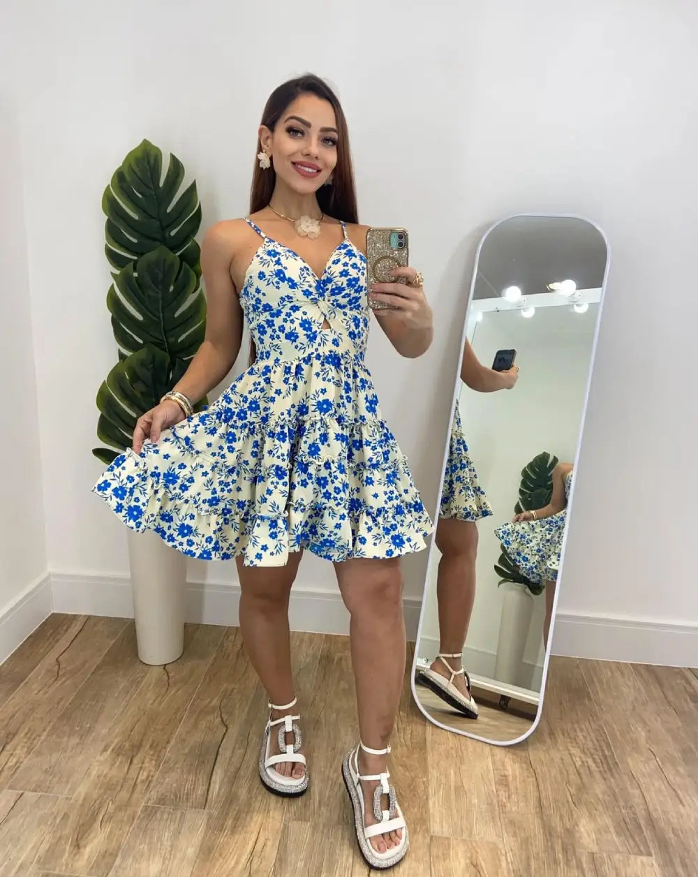 VESTIDO CURTO PRINCESA