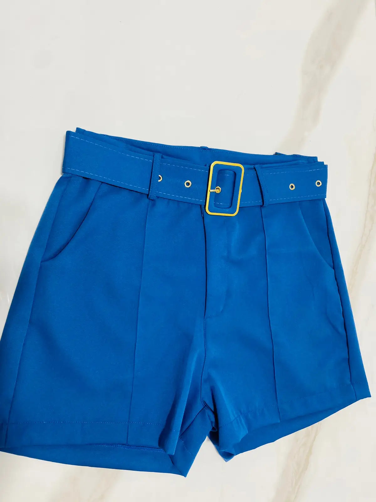 Short social âmbar